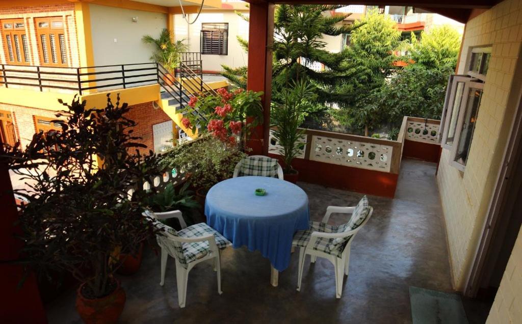 New Tourist Guest House Pokhara Eksteriør billede