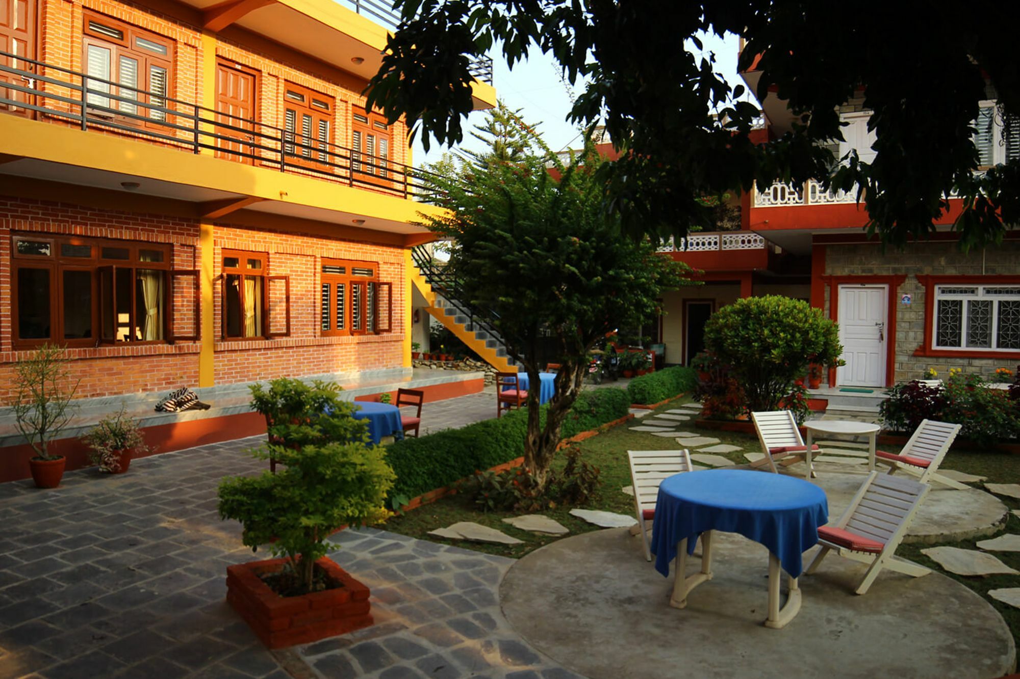 New Tourist Guest House Pokhara Eksteriør billede