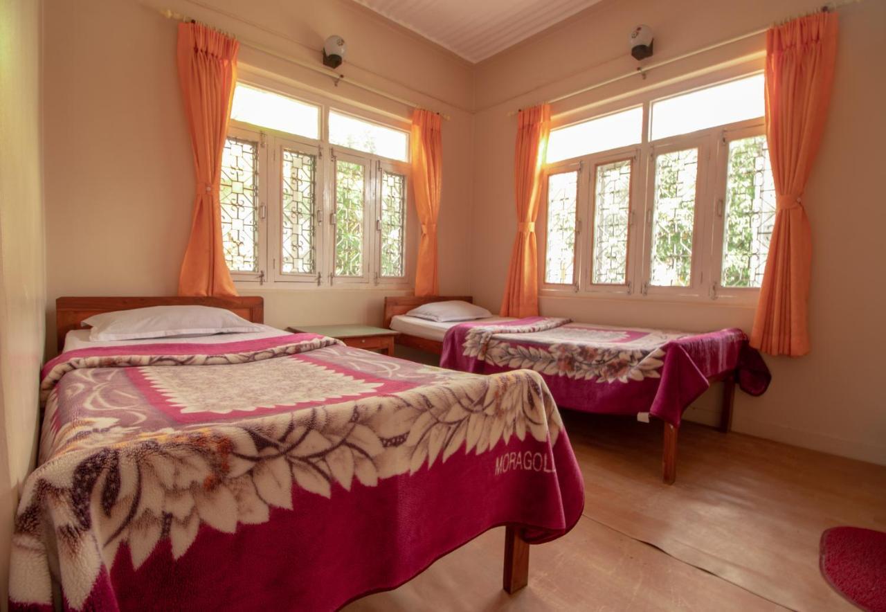New Tourist Guest House Pokhara Eksteriør billede
